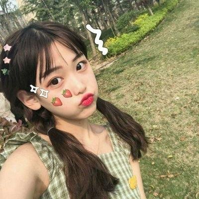 怪笑少女